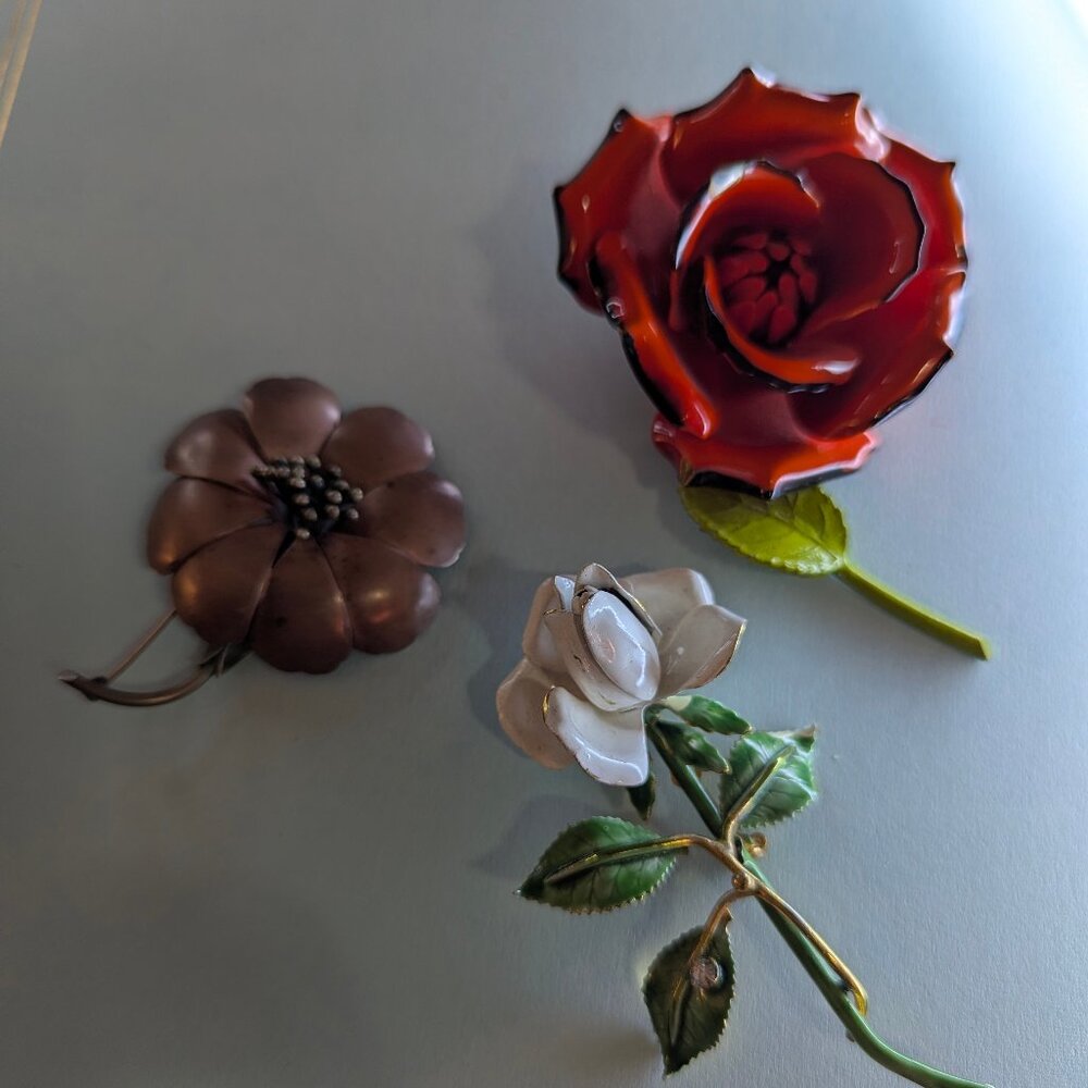 Lot of Flowers Enamel Brooch Pin Vintage Orange White and Cooper Annodized